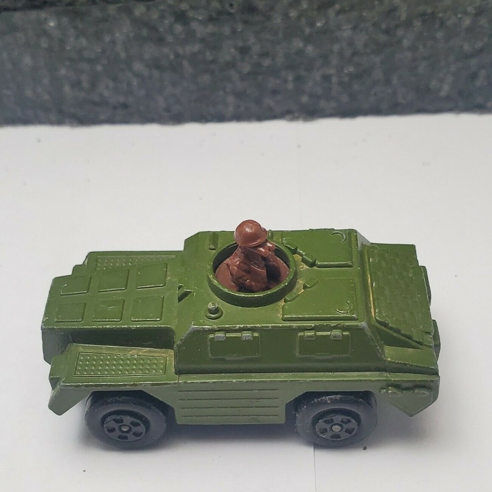 MATCHBOX ROLAMATICS N°28 STOAT ENGLAND 1973 Miltar